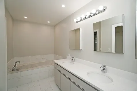 229 Willow Parkway Buffalo Grove IL 60089