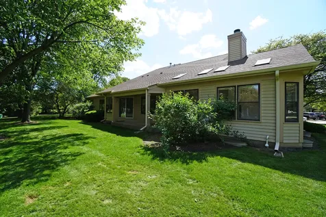 229 Willow Parkway Buffalo Grove IL 60089