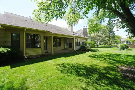 229 Willow Parkway Buffalo Grove IL 60089