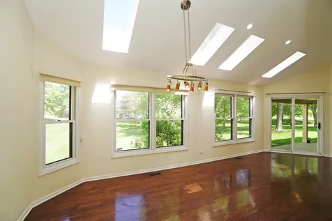 229 Willow Parkway Buffalo Grove IL 60089