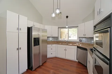 229 Willow Parkway Buffalo Grove IL 60089