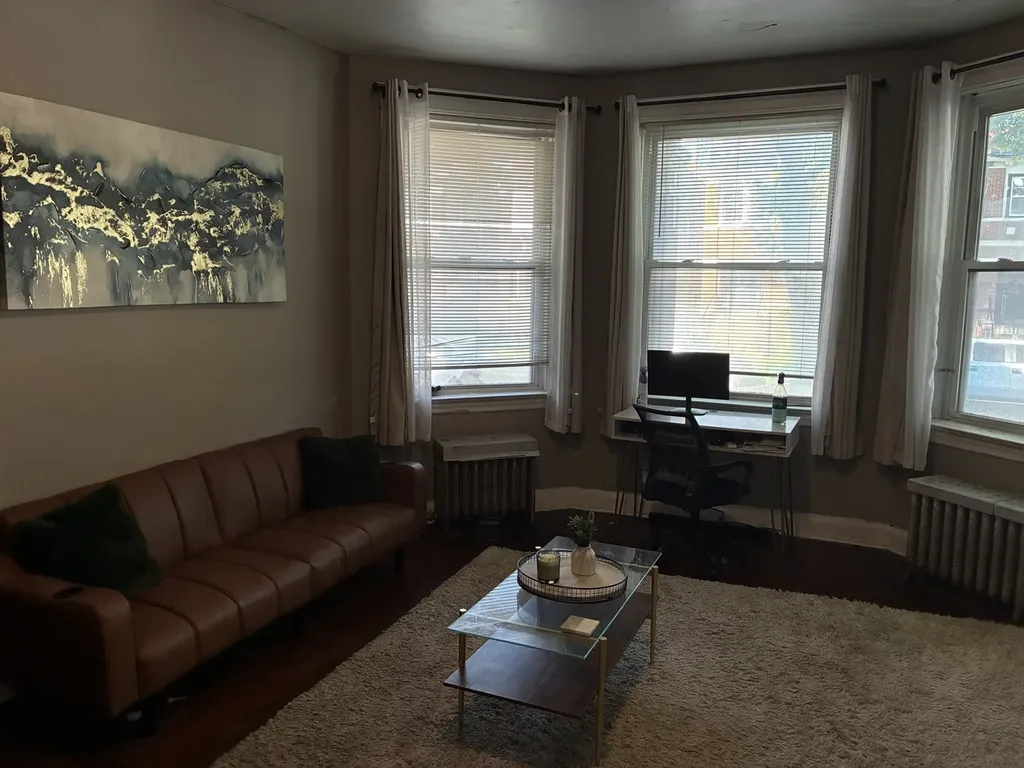 6938 South Peoria Street Chicago IL 60621