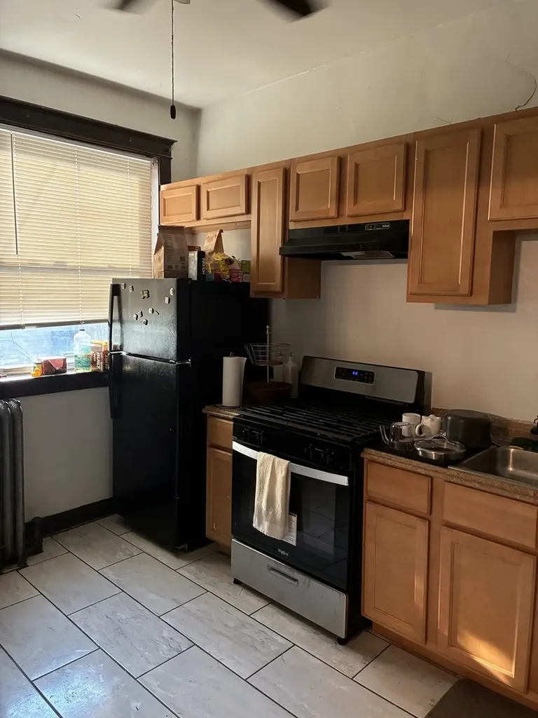6938 South Peoria Street Chicago IL 60621