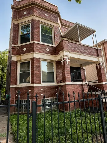 6938 South Peoria Street Chicago IL 60621