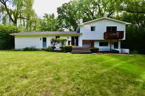 26890 North Longwood Road Lake Forest IL 60045