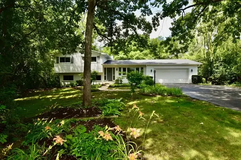26890 North Longwood Road Lake Forest IL 60045