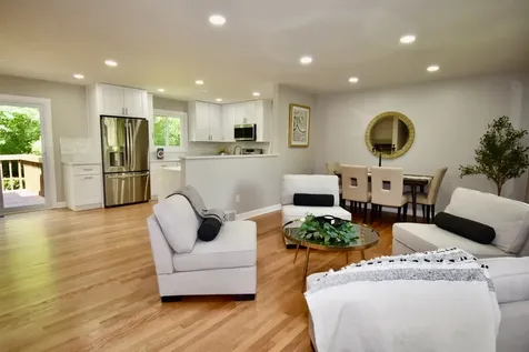 26890 North Longwood Road Lake Forest IL 60045