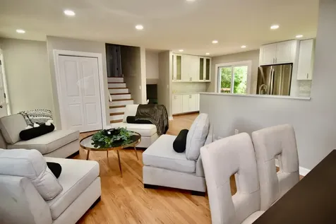 26890 North Longwood Road Lake Forest IL 60045