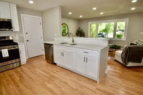 26890 North Longwood Road Lake Forest IL 60045