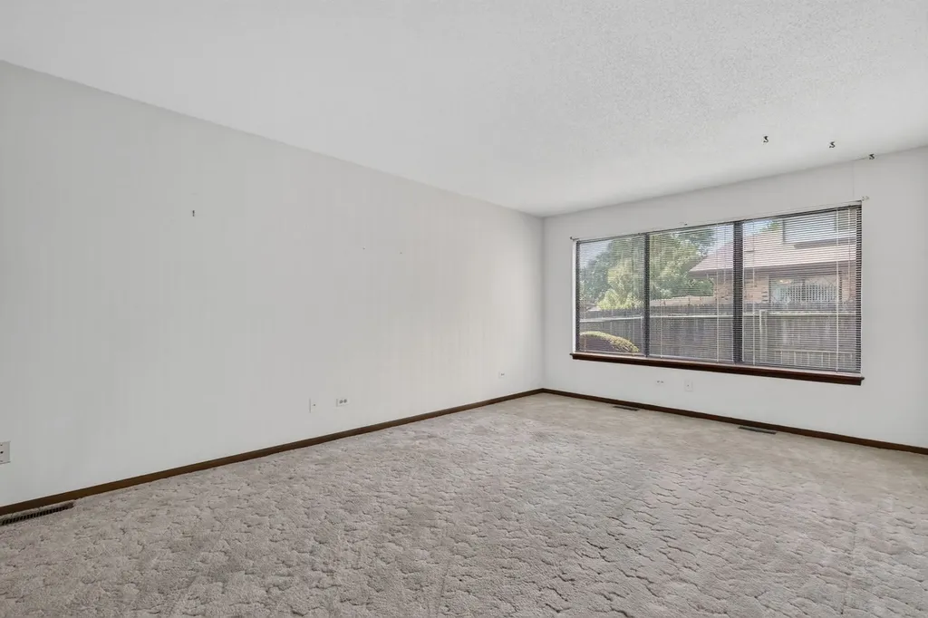 914 Shagbark Road New Lenox IL 60451