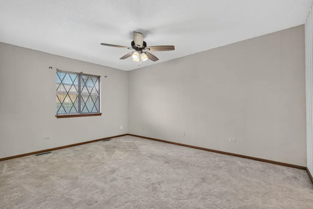 914 Shagbark Road New Lenox IL 60451