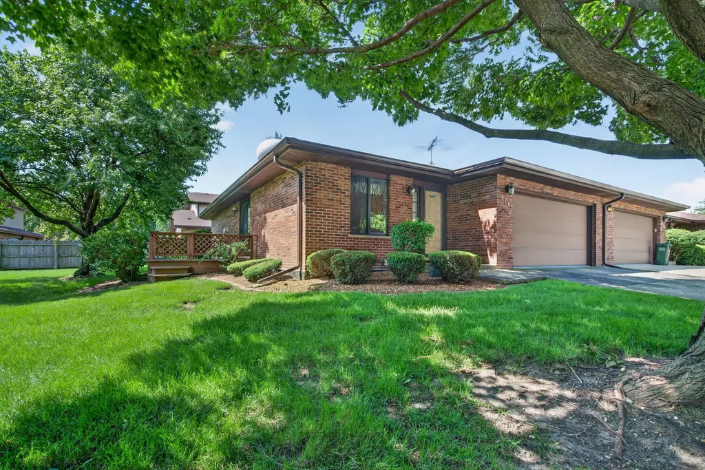 914 Shagbark Road New Lenox IL 60451