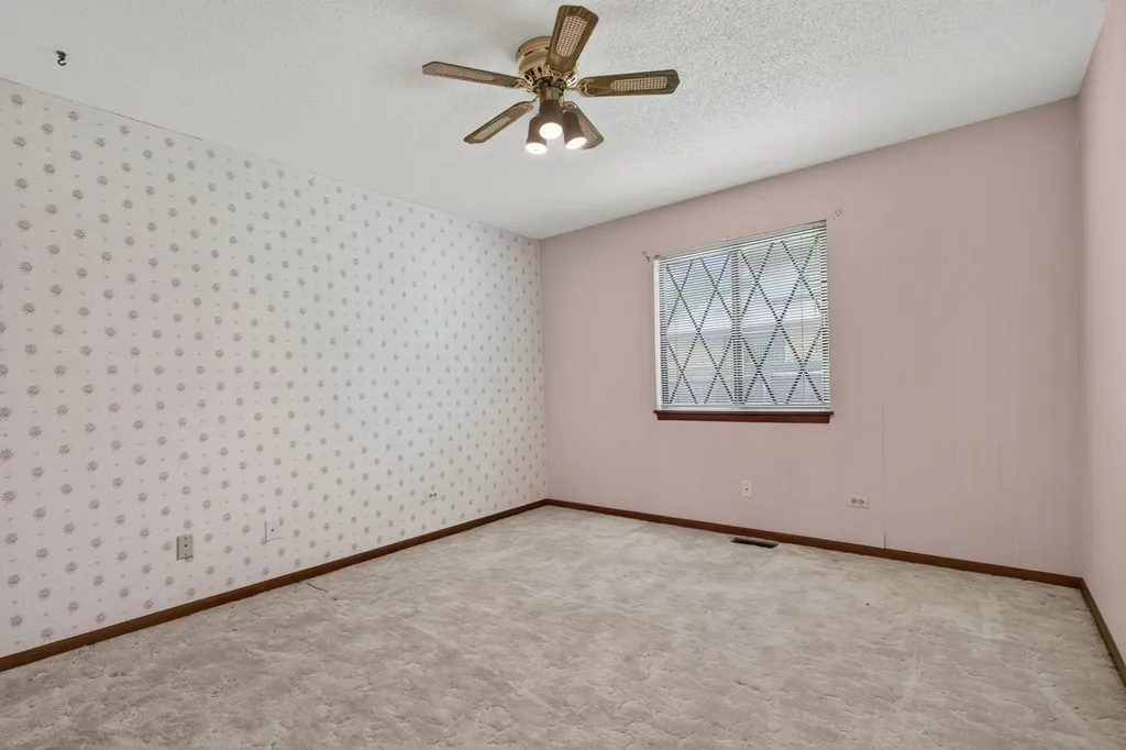 914 Shagbark Road New Lenox IL 60451