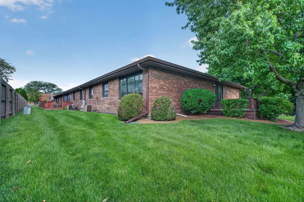 914 Shagbark Road New Lenox IL 60451