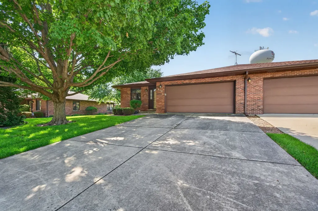 914 Shagbark Road New Lenox IL 60451