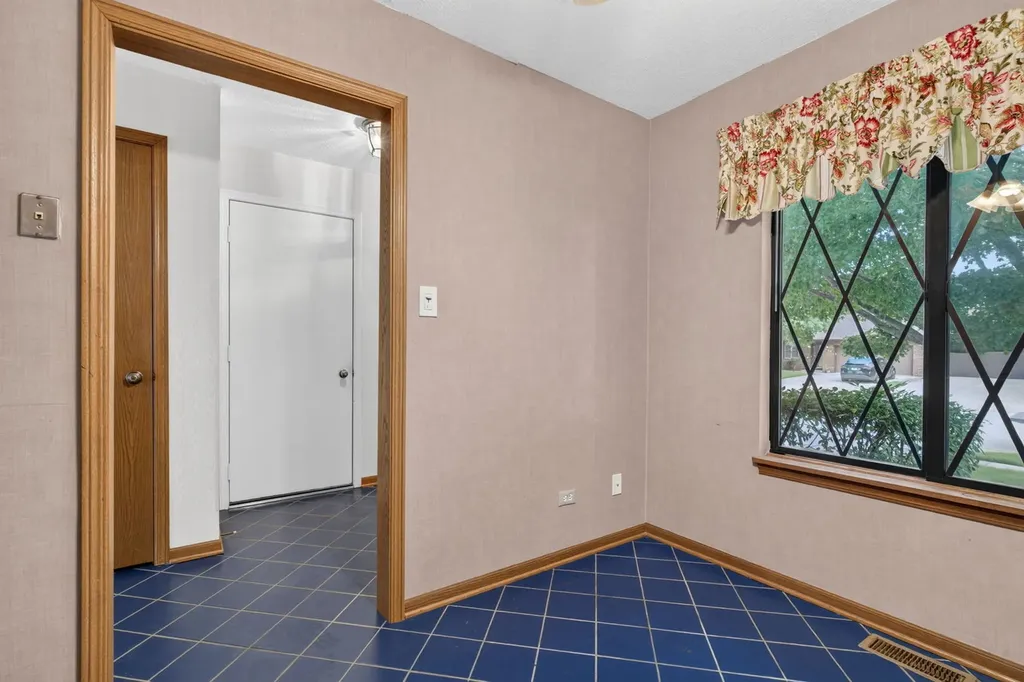 914 Shagbark Road New Lenox IL 60451