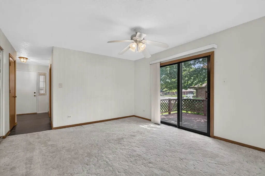 914 Shagbark Road New Lenox IL 60451