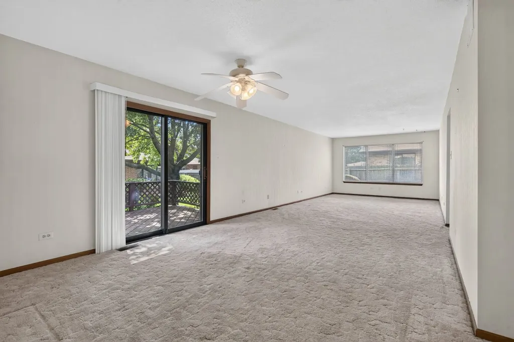 914 Shagbark Road New Lenox IL 60451
