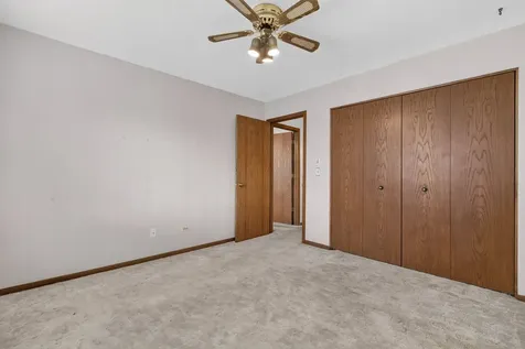 914 Shagbark Road New Lenox IL 60451