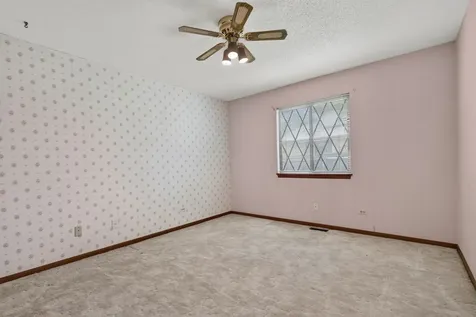 914 Shagbark Road New Lenox IL 60451