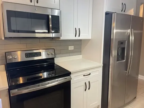 880 East Old Willow Road Prospect Heights IL 60070
