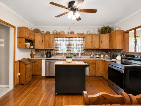 308 North 9th Street Benton IL 62812