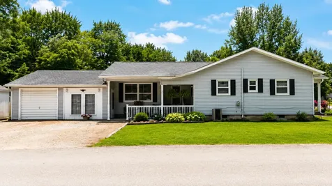 308 North 9th Street Benton IL 62812
