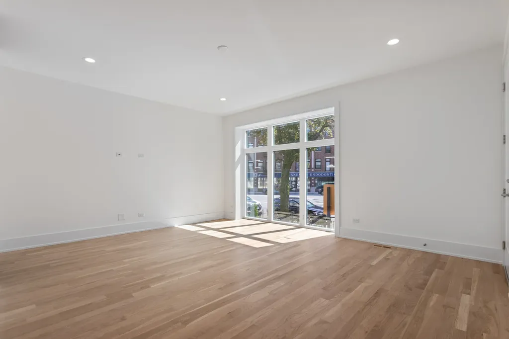 3740 North Racine Avenue Chicago IL 60613