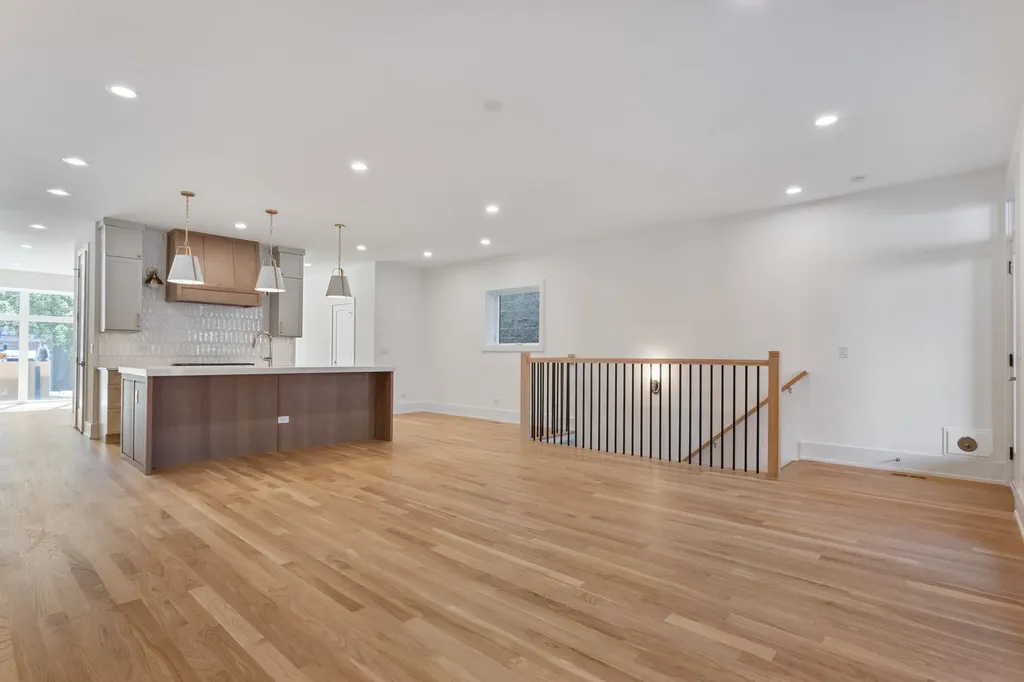 3740 North Racine Avenue Chicago IL 60613