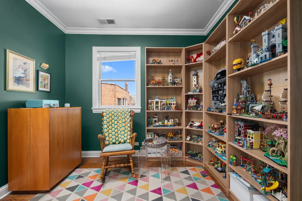 2516 North Halsted Street Chicago IL 60614