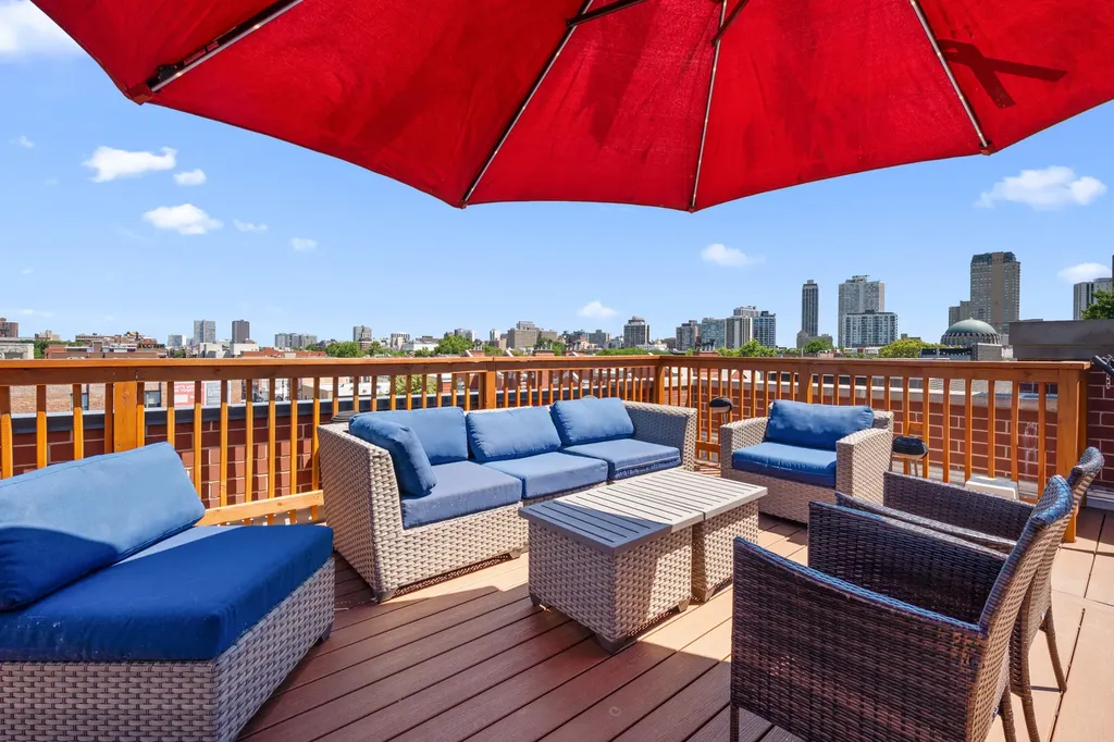 2516 North Halsted Street Chicago IL 60614