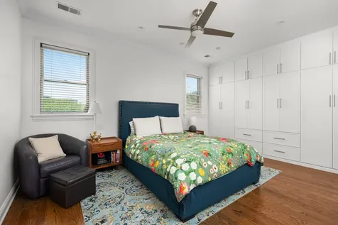 2516 North Halsted Street Chicago IL 60614