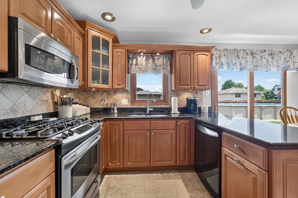 15549 Larkspur Lane Orland Park IL 60462