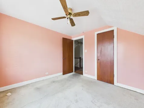 8156 South Paxton Avenue Chicago IL 60617