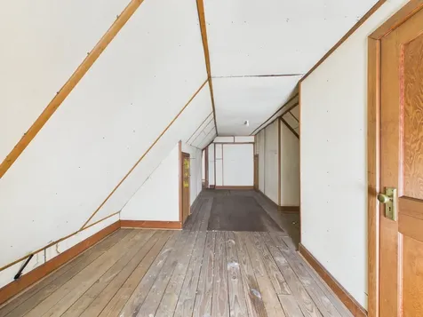 8156 South Paxton Avenue Chicago IL 60617