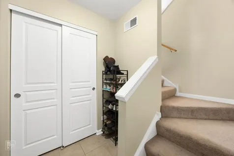 706 East Wing Street Arlington Heights IL 60004