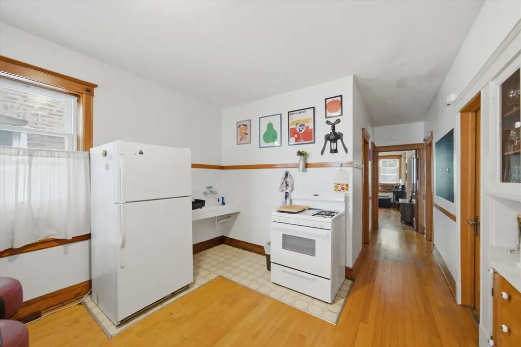 5328 South Spaulding Avenue Chicago IL 60632
