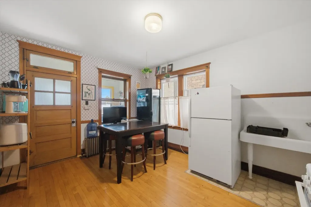 5328 South Spaulding Avenue Chicago IL 60632