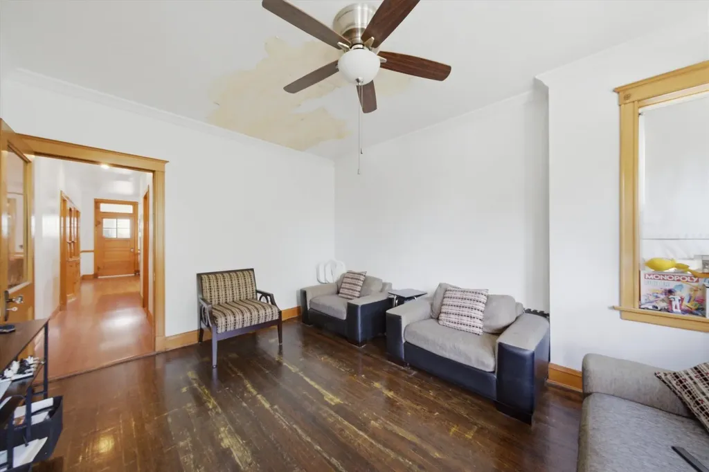 5328 South Spaulding Avenue Chicago IL 60632