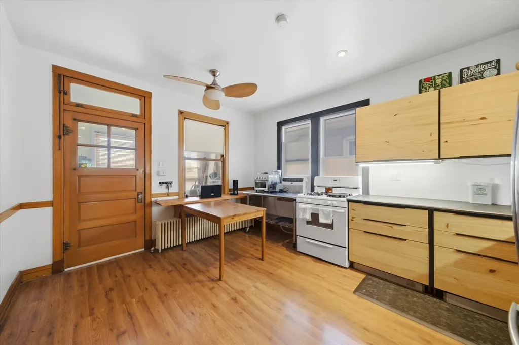 5328 South Spaulding Avenue Chicago IL 60632