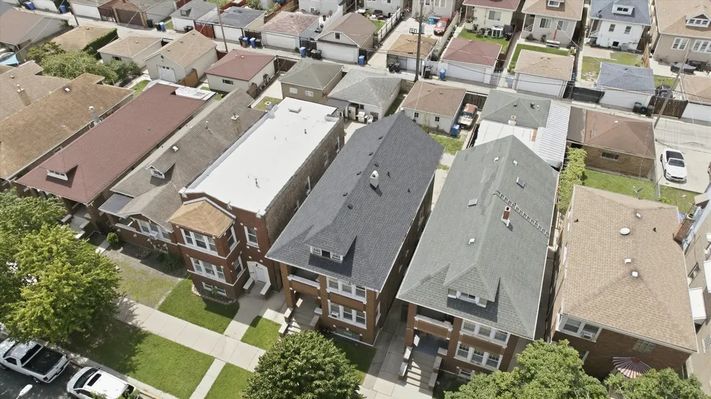 5328 South Spaulding Avenue Chicago IL 60632