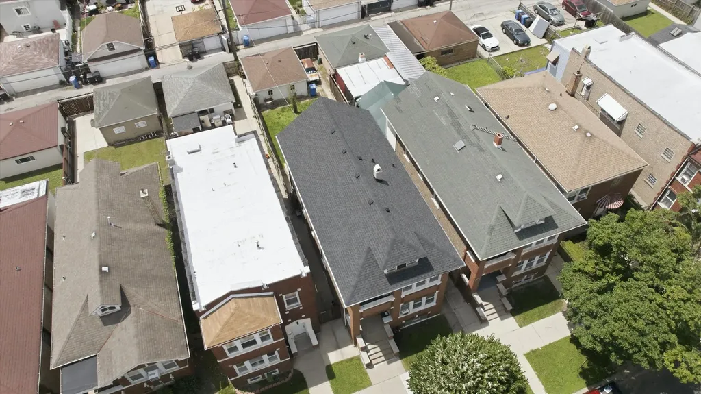 5328 South Spaulding Avenue Chicago IL 60632