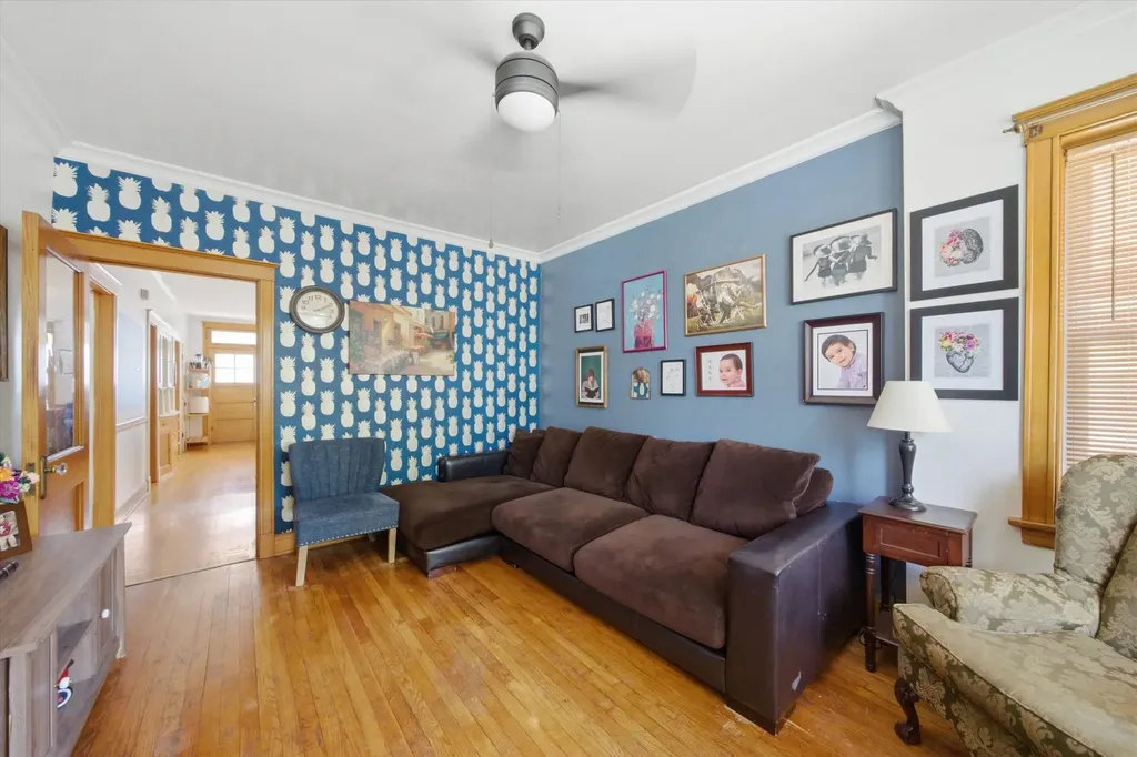 5328 South Spaulding Avenue Chicago IL 60632
