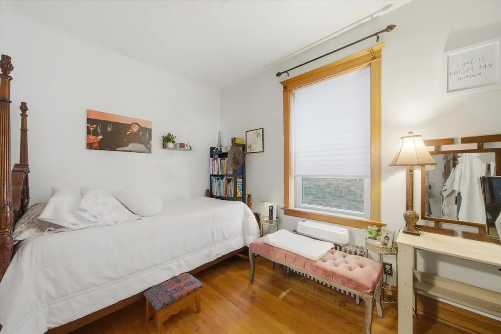5328 South Spaulding Avenue Chicago IL 60632