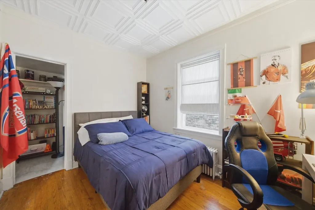 5328 South Spaulding Avenue Chicago IL 60632