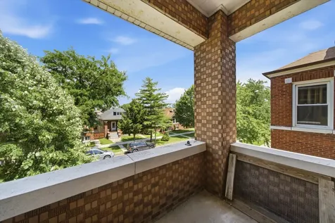 5328 South Spaulding Avenue Chicago IL 60632
