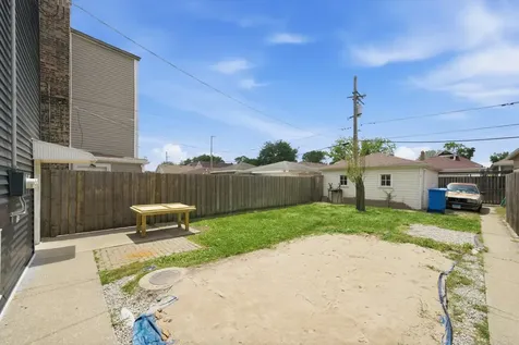 5328 South Spaulding Avenue Chicago IL 60632