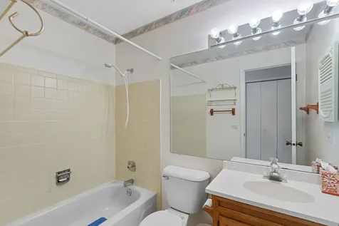 1022 Thorndale Court Wheeling IL 60090