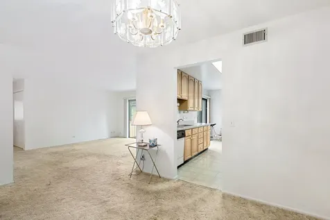 1022 Thorndale Court Wheeling IL 60090