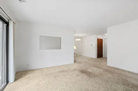 1022 Thorndale Court Wheeling IL 60090